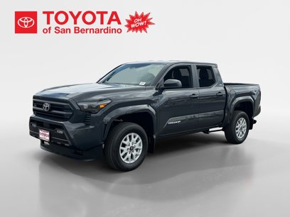 New 2025 Toyota Tacoma SR5