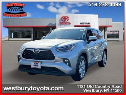 Used 2021 Toyota Highlander LE