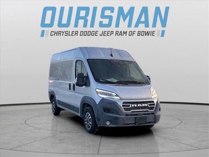 New 2025 RAM ProMaster 2500 w/ Quick Order Package 22G SLT