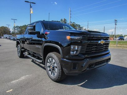 New 2025 Chevrolet Silverado 2500 Custom w/ Custom Value Package