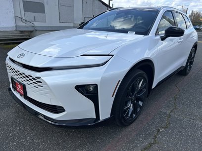 New 2025 Toyota Crown Signia