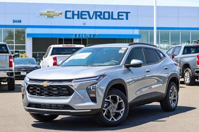 New 2025 Chevrolet Trax LT w/ LT Convenience Package