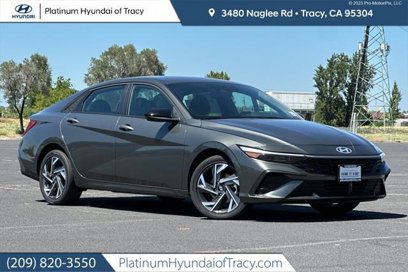 New 2025 Hyundai Elantra SEL