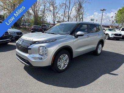 Used 2024 Mitsubishi Outlander ES