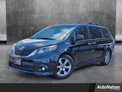 Used 2014 Toyota Sienna SE