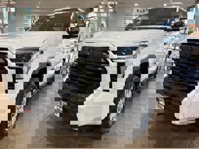New 2025 Toyota Tundra SR5