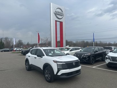 New 2025 Nissan Kicks S w/ Charging Package