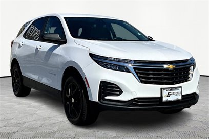 Used 2023 Chevrolet Equinox LS w/ LS Convenience Package