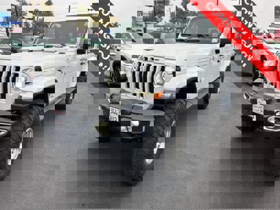Used 2022 Jeep Gladiator Overland w/ Popular Equipment Package