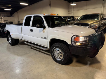 Used 2006 GMC Sierra 3500 SLE w/ Heavy-Duty Power Package