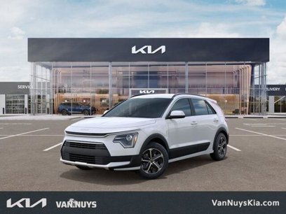 New 2025 Kia Niro LX