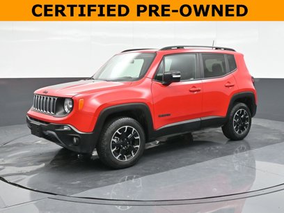 Used 2023 Jeep Renegade Latitude w/ Sun/Sound Group