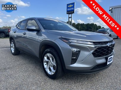 Used 2024 Chevrolet Trax LS w/ LS Convenience Package