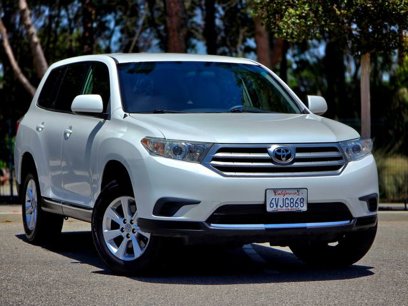 Used 2012 Toyota Highlander SE