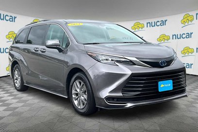 Used 2024 Toyota Sienna LE