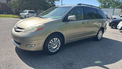 Used 2008 Toyota Sienna XLE