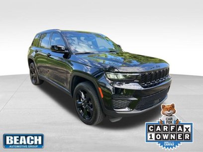 Used 2023 Jeep Grand Cherokee Altitude