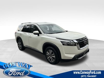 Used 2023 Nissan Pathfinder SL