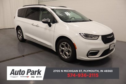 Used 2023 Chrysler Pacifica Limited