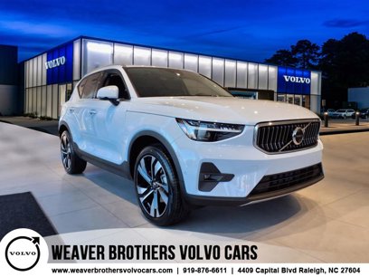 New 2025 Volvo XC40 B5 Ultra w/ Climate Package