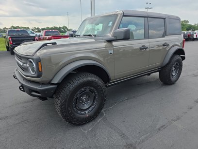 New 2025 Ford Bronco Big Bend w/ Black Diamond Package