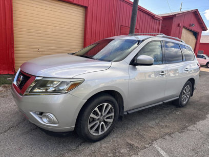 Used 2014 Nissan Pathfinder SV