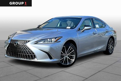 New 2025 Lexus ES 300h w/ Premium Package