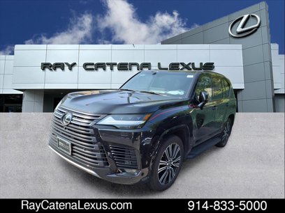 Used 2022 Lexus LX 600 4WD w/ Luxury Package