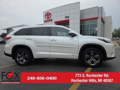 Used 2017 Toyota Highlander Limited Platinum