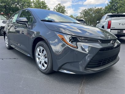 New 2025 Toyota Corolla LE