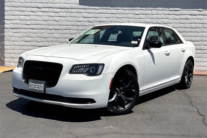 Certified 2023 Chrysler 300 Touring w/ Sport Appearance Package