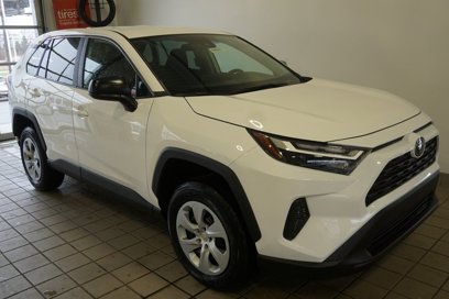 New 2025 Toyota RAV4 LE