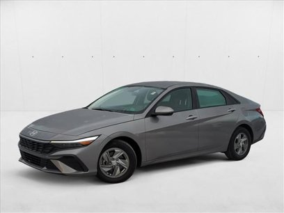 Used 2024 Hyundai Elantra SE
