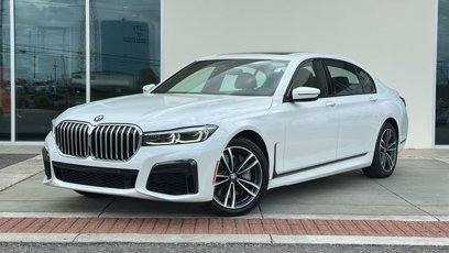 Used 2022 BMW 750i xDrive w/ M Sport Package