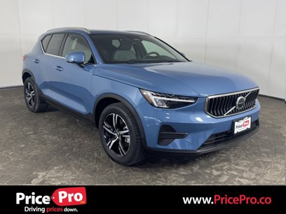Used 2024 Volvo XC40 B5 Core
