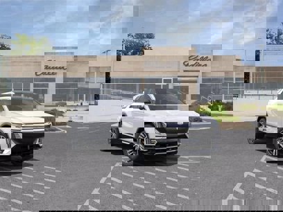 New 2025 Cadillac Lyriq Luxury