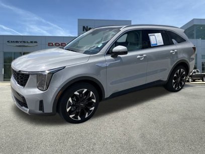 Used 2025 Kia Sorento EX w/ Panoramic Sunroof Package