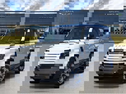 New 2025 Land Rover Defender 130 X-Dynamic SE