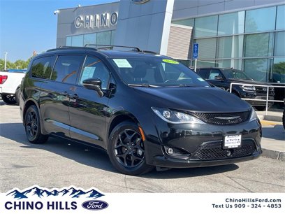 Used 2020 Chrysler Pacifica Limited w/ Advanced Safetytec Group