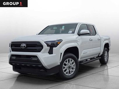 New 2024 Toyota Tacoma SR5