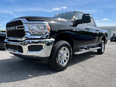 New 2024 RAM 2500 Tradesman w/ Chrome Appearance Group