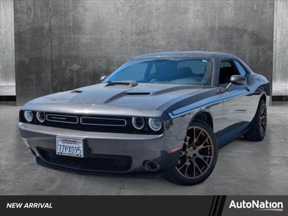 Used 2016 Dodge Challenger SXT