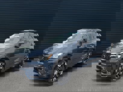 New 2026 Volvo XC60 B5 Plus w/ Protection Package Premier