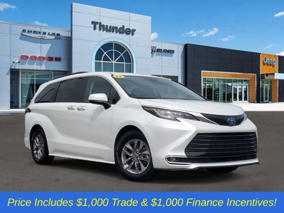 Used 2023 Toyota Sienna XLE