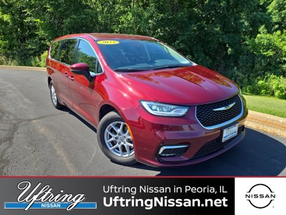 Used 2023 Chrysler Pacifica Touring-L