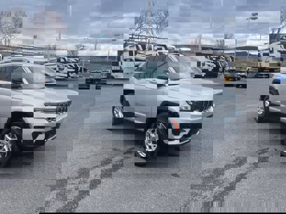 New 2025 Jeep Grand Cherokee Laredo X w/ Luxury Tech Group I