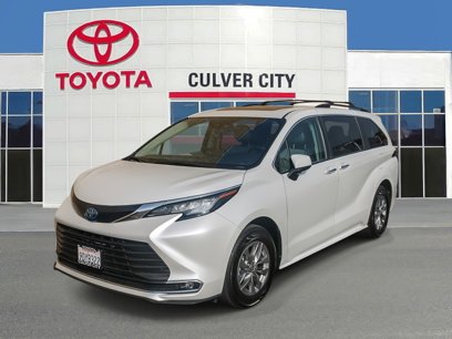 Certified 2023 Toyota Sienna XLE