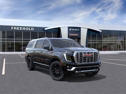 New 2025 GMC Yukon XL Denali w/ Sun & Power Step Package