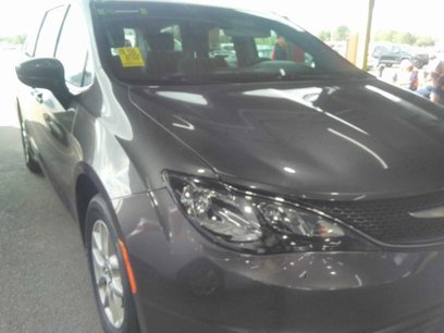 Used 2020 Chrysler Voyager LX