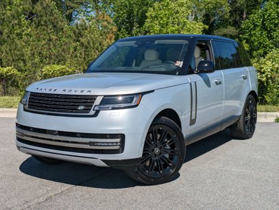 New 2025 Land Rover Range Rover Long Wheelbase SE